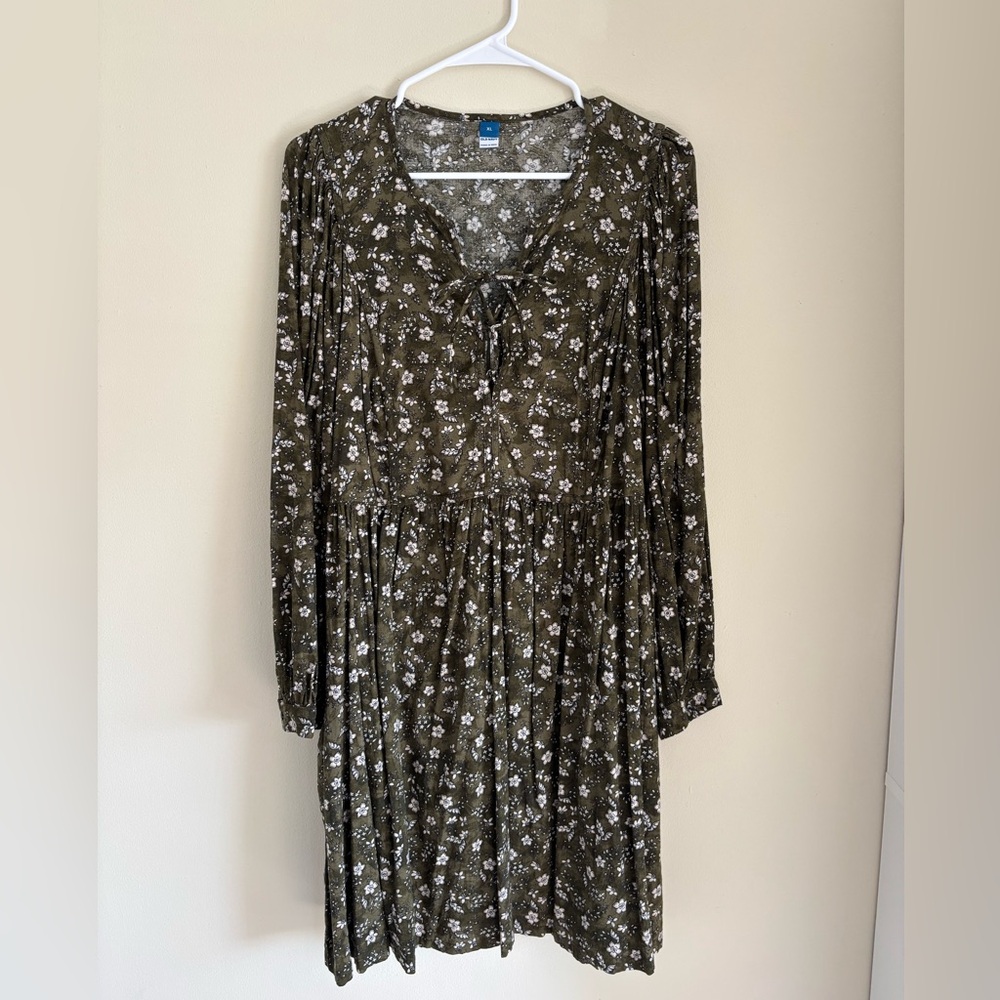Women's Olive Floral Long-Sleeve Tiered Dress